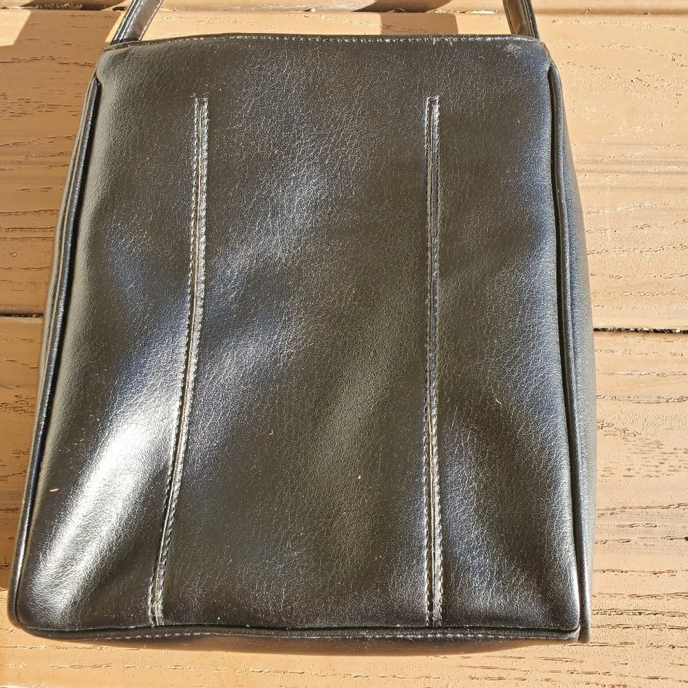Nine West Black Leather Crossbody Bag Purse Travel Handbag Classic Party Neutral